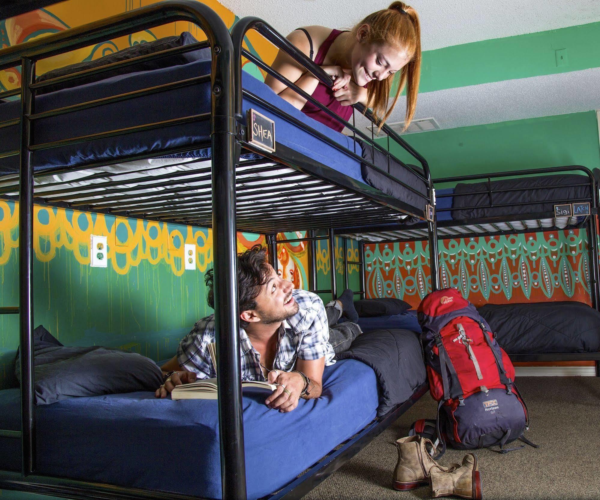 Drifter Jack'S Hostel Austin Exteriör bild